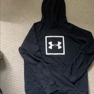 Men’s under armour hoodie Size large